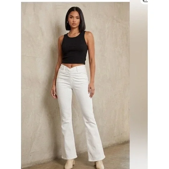 BDG Urban Outfitters V-Front Ruched Flare Jeans White Size 29 Exc Cond - Picture 1 of 6